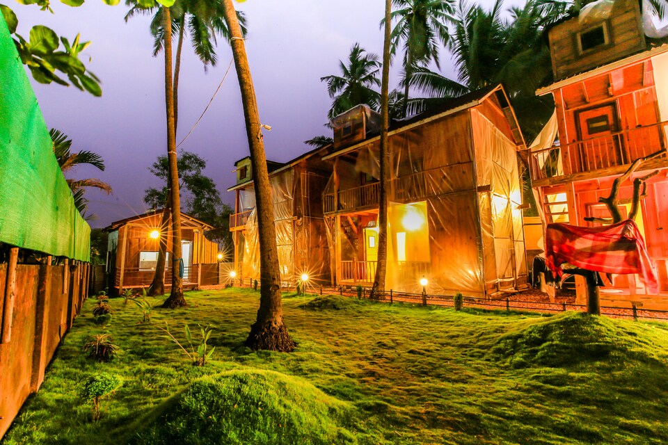OYO 19172 Sea View Wooden Cottages, Anjuna Vagator Goa, Goa