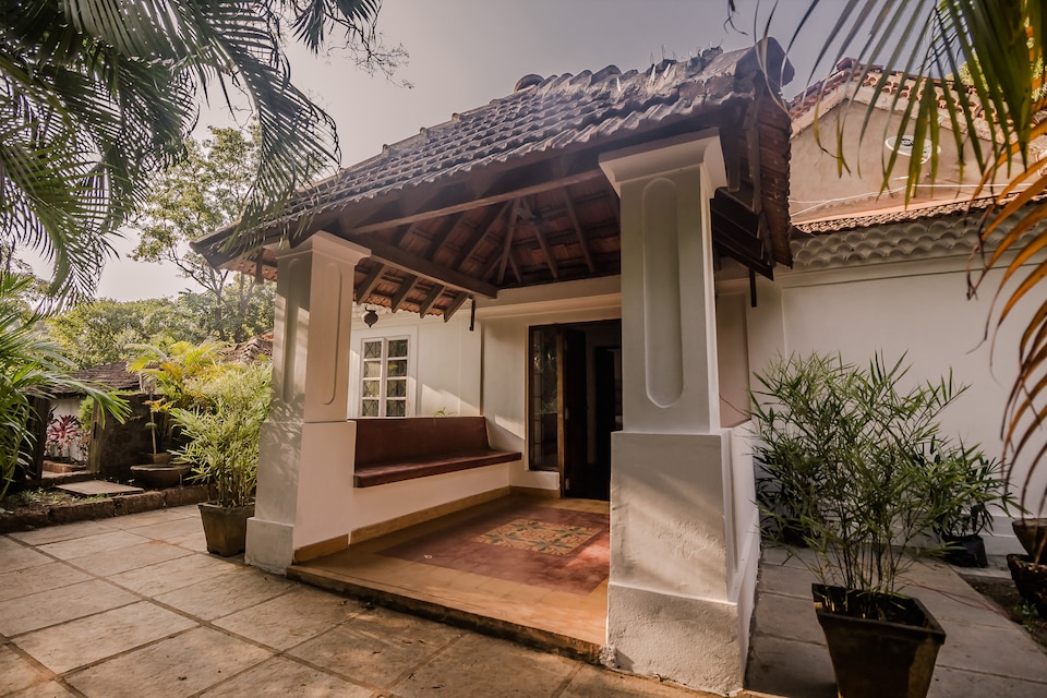 8220/6, Anjuna Vagator Goa, गोवा