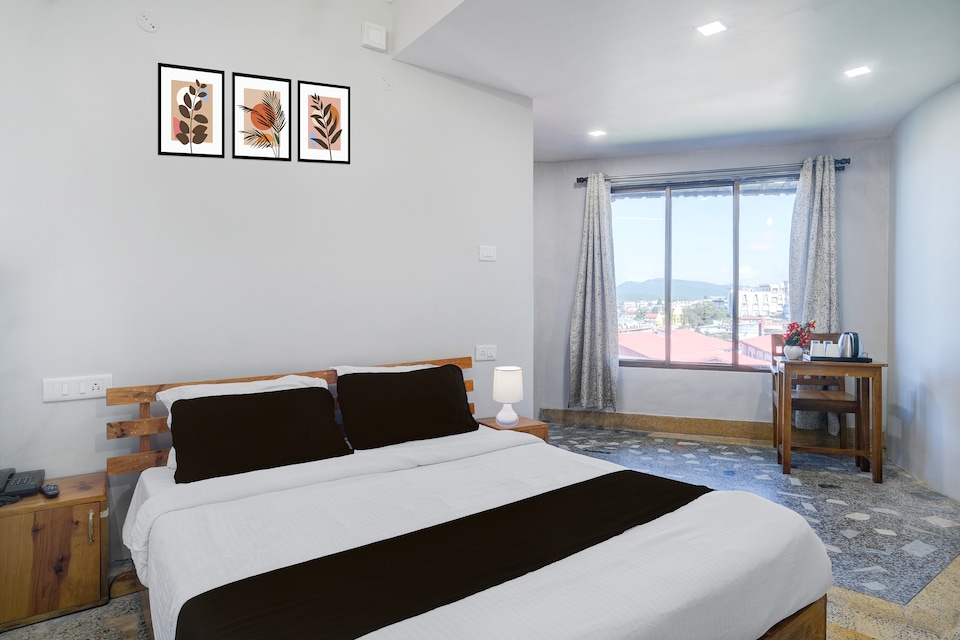 Super Collection O Police Bazar Shillong Formerly Pillars House, Laban, Shillong