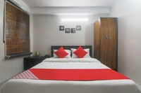 OYO 19292 55 Pillars House Saver