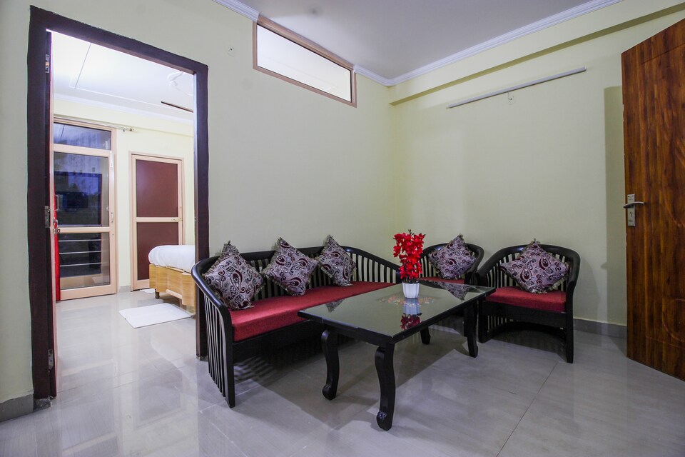 OYO Home 19297 Classy 2BHK, Bhowali Nainital, Nainital