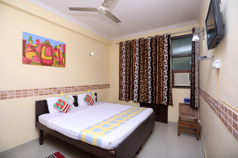 OYO Home 19300 Spacious Stay, Rajpur Road Dehradun, Dehradun