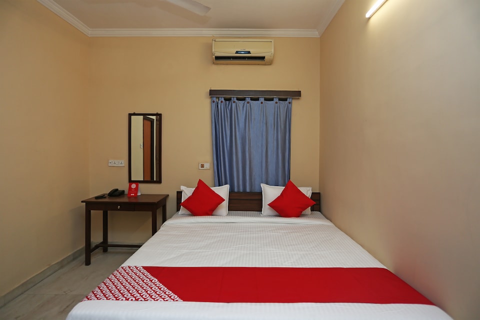 Flagship 19310 Bright Street Park Circus, Park Circus Kolkata, Kolkata