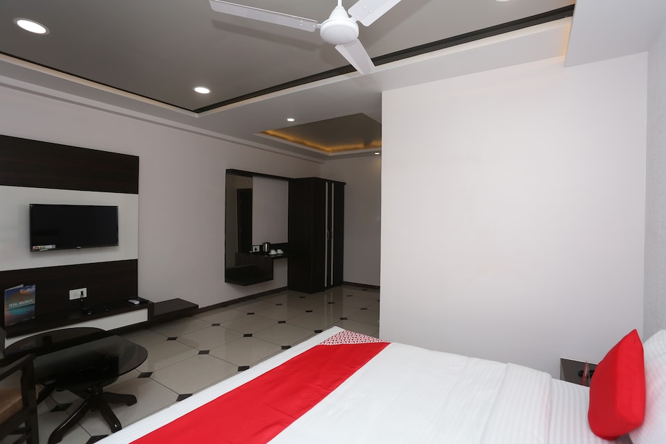 OYO 19312 Hotel Shiv Shakti, MP Nagar Bhopal, Bhopal