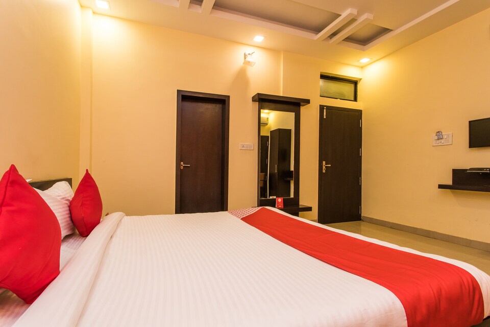 OYO 2942 Hotel Suryodaya, Freeganj, Ujjain