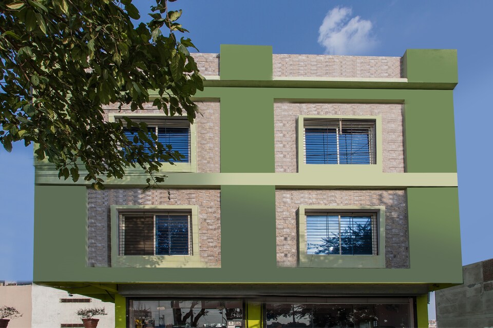 OYO 19316 Hotel Mahati, Rajender Nagar, Indore