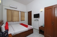 OYO Urusvati Art And Habitat Centre