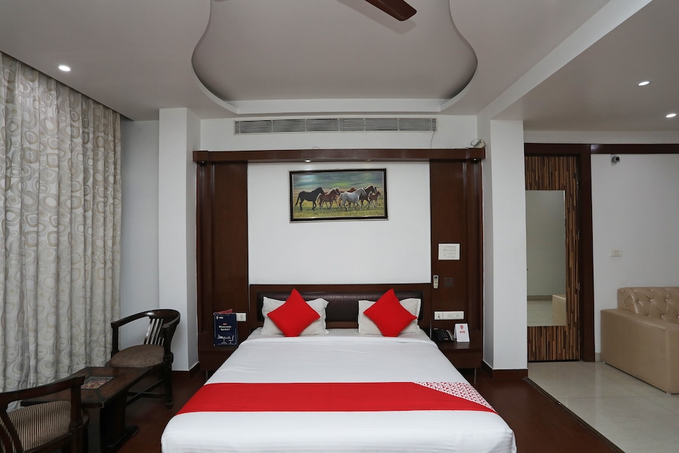 OYO 19343 Hotel Parth Inn, Ghaziabad City, Ghaziabad