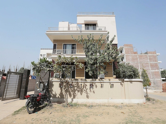 Collection O Maharaja