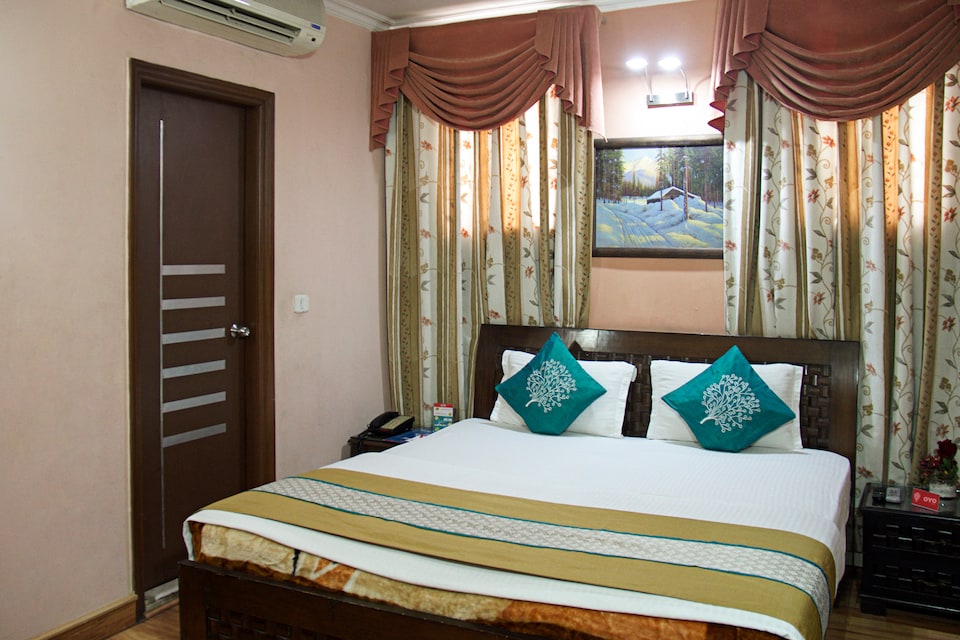 OYO Rooms 139 Near Kailash Colony Metro Station, Nehru Place, Delhi