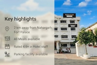 Super Townhouse Subhash Nagar Formerly Royal Palazzo