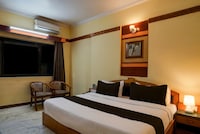 Super Townhouse Subhash Nagar Formerly Royal Palazzo