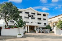 Super Townhouse Subhash Nagar Formerly Royal Palazzo