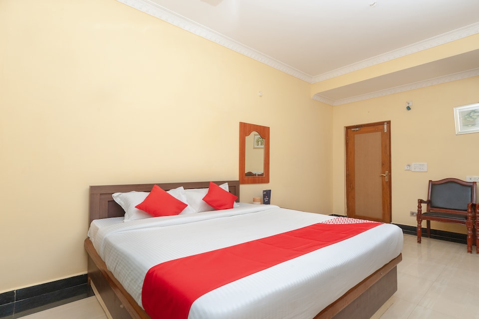 OYO 19457 बृंदावन गेस्ट हाउस, Kapila Theertham Tirupati, तिरुपति