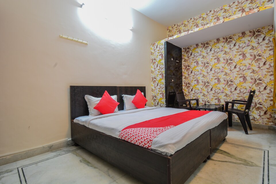 OYO 19463 Sapphire Palace, Jaipur Airport, Jaipur