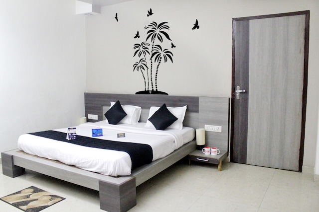 OYO Hotel K J International