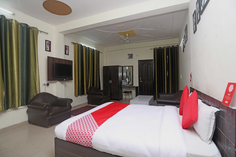 Hotel O grand inn, Meerut, Meerut