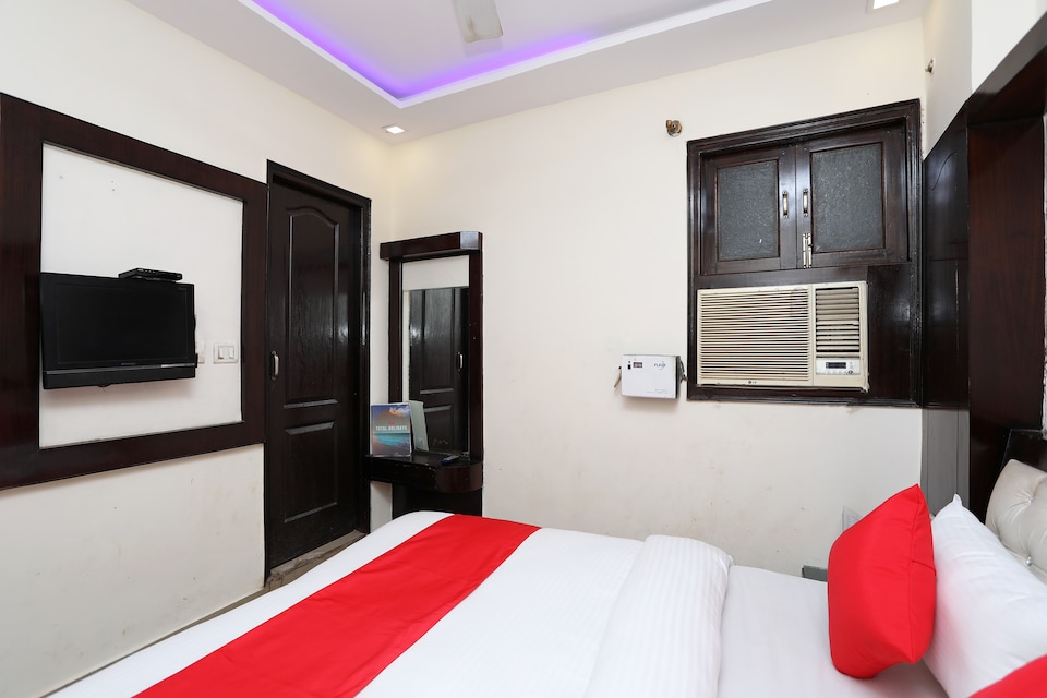 OYO 19475 Vijay Inn, Paharganj Delhi, Delhi