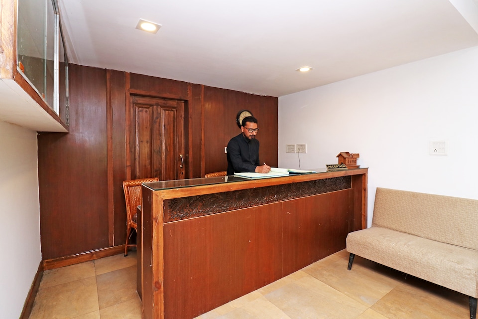 OYO 19478 Paradise Gateway (ishber), Nishat Srinagar, Srinagar