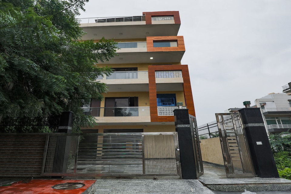 OYO Home 19491 Elegant Stay, Golf Course Road, Gurgaon