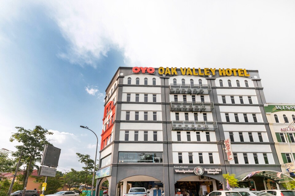 OYO 430 Oak Valley Boutique Hotel, Tampoi, Johor Bahru
