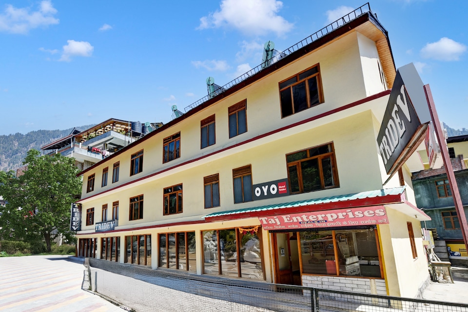 Hotel O Tridev, Mall Road Manali, Manali