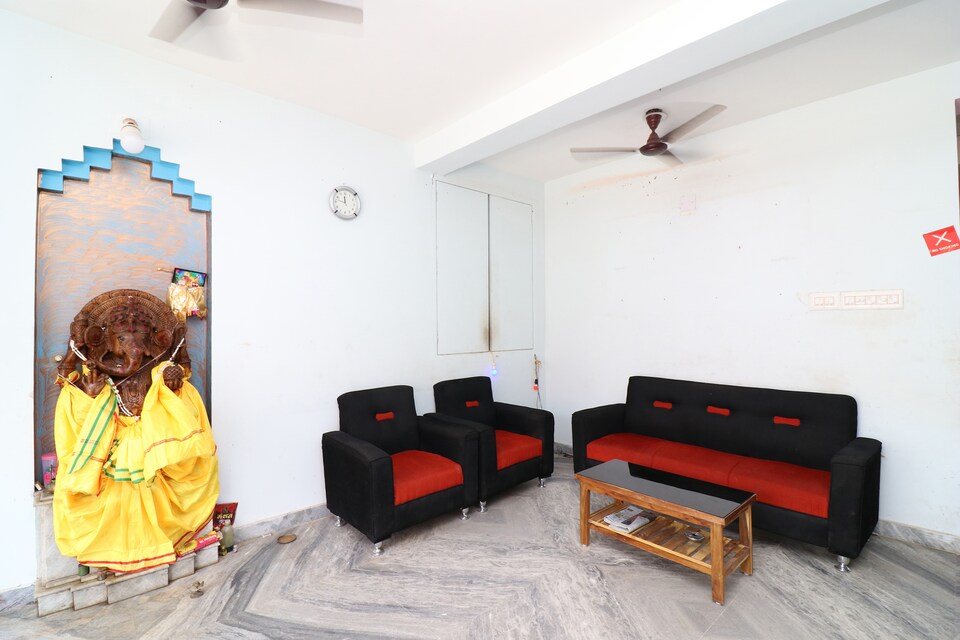 OYO 19500 Baikuntha Palace, Swargdwar Puri, Puri