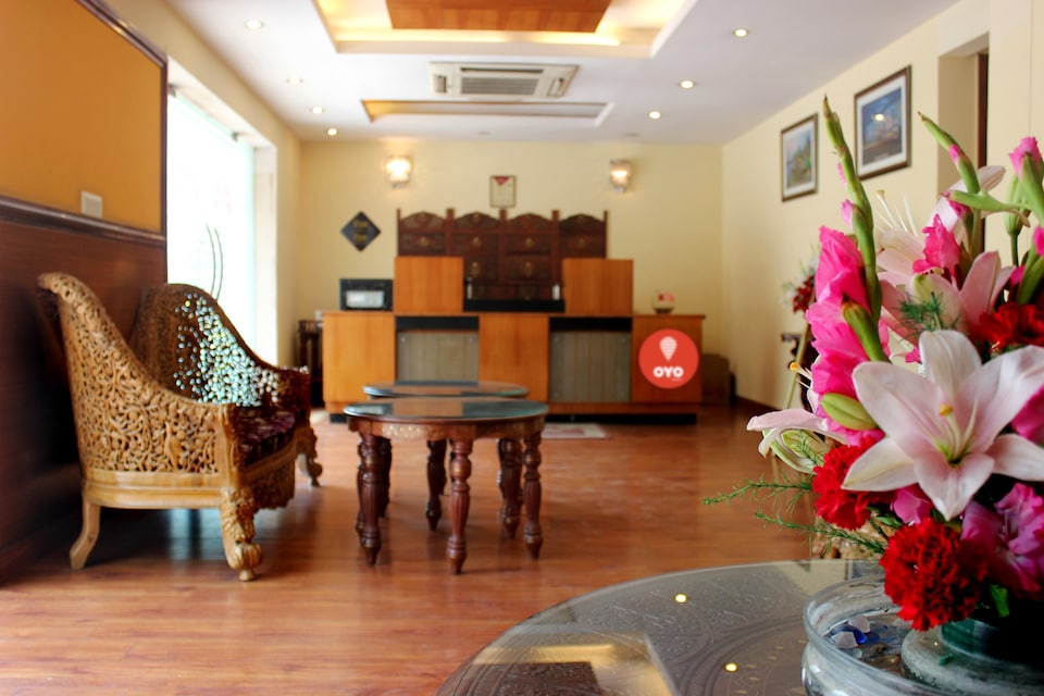 OYO 549 Hotel Emarald, Connaught Place Delhi, Delhi