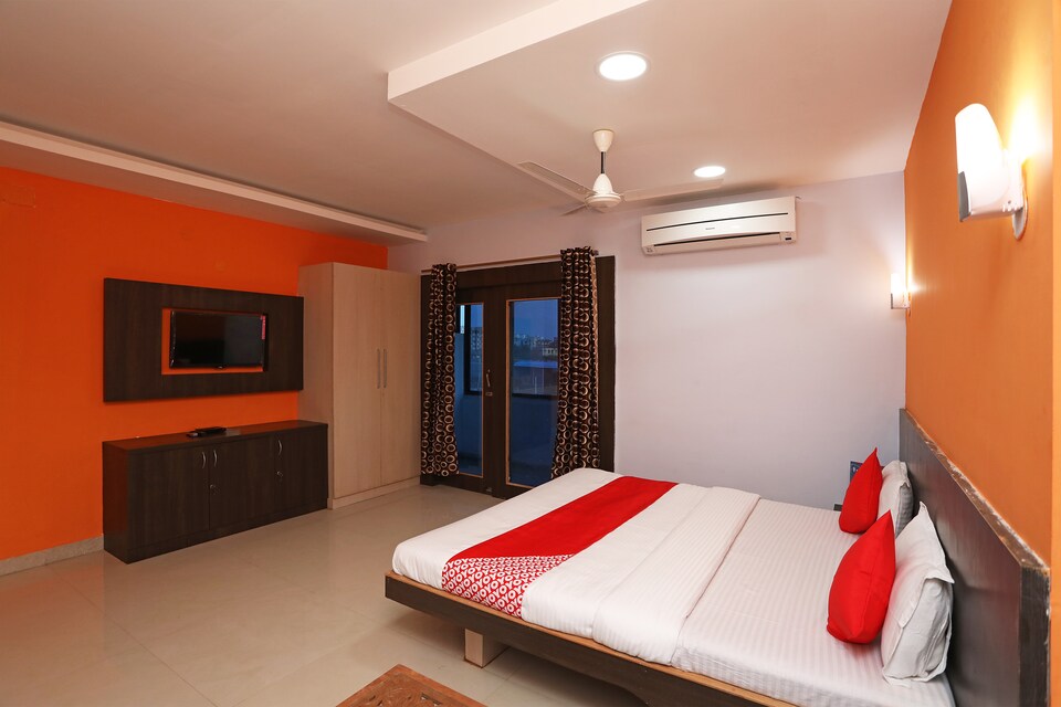 OYO 19521 Hotel Noopur Premium, Baliapanda Puri, Puri