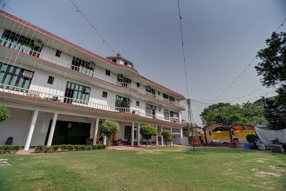OYO 19533 D Nest Inn, Vikas Nagar Lucknow, Lucknow