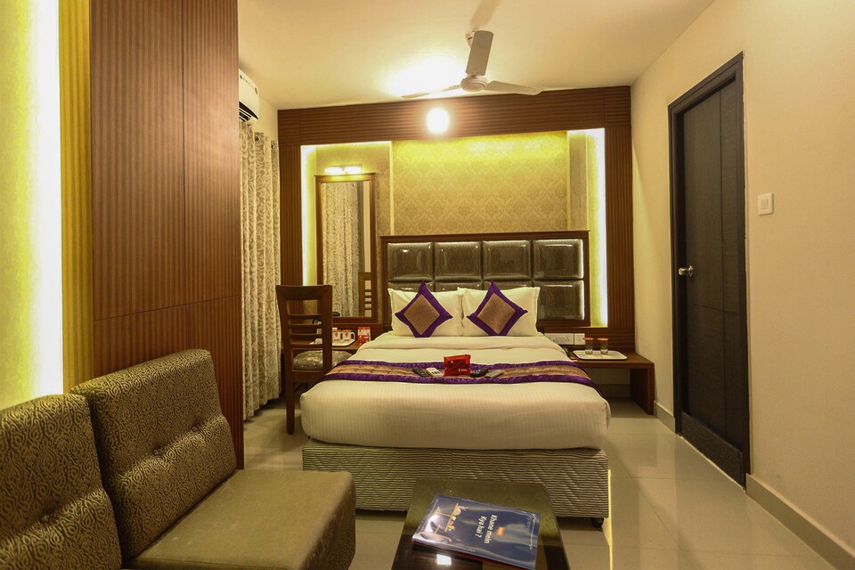 OYO 2959 Pine Tree, Nungambakkam Chennai, Chennai