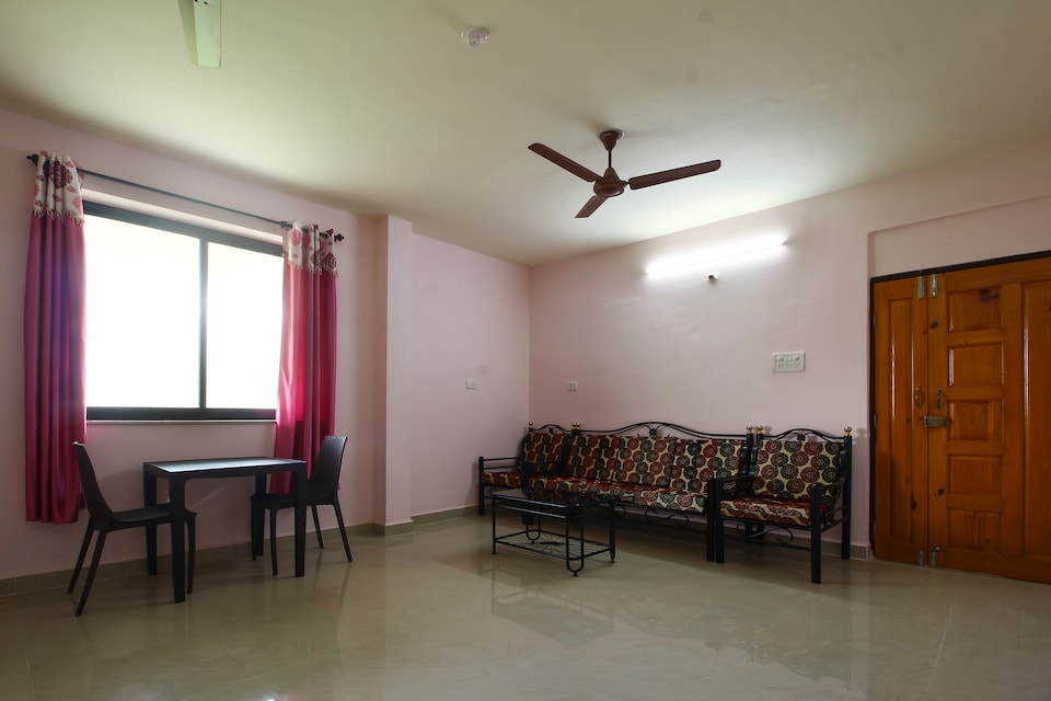 OYO Home 19551 Modern 2BHK Margao, Margao Goa, Goa