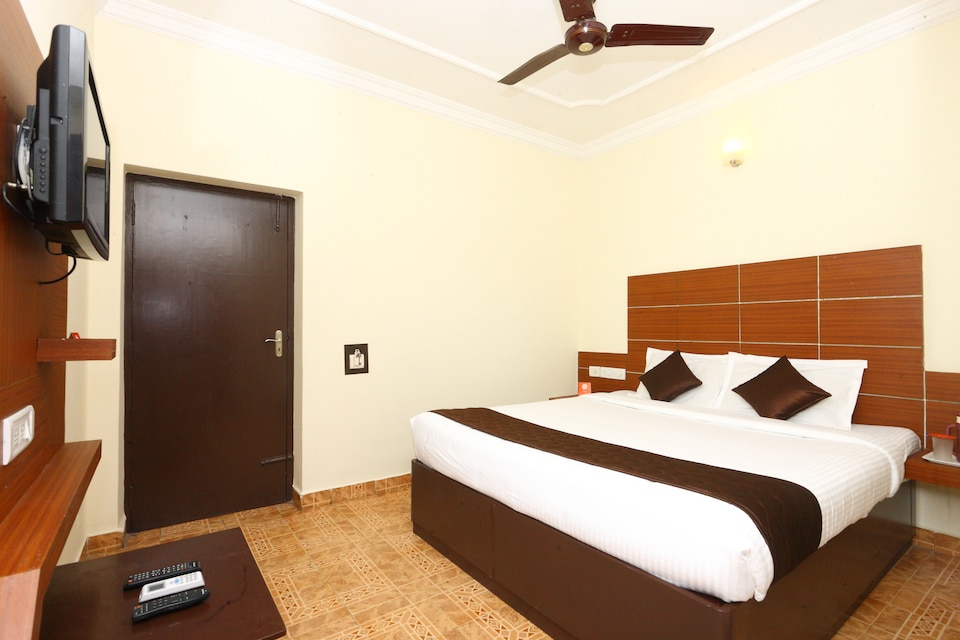 LIVE AS CHN1868, Arcot Road, Chennai