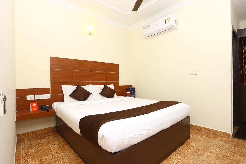 LIVE AS CHN1868, Arcot Road, Chennai