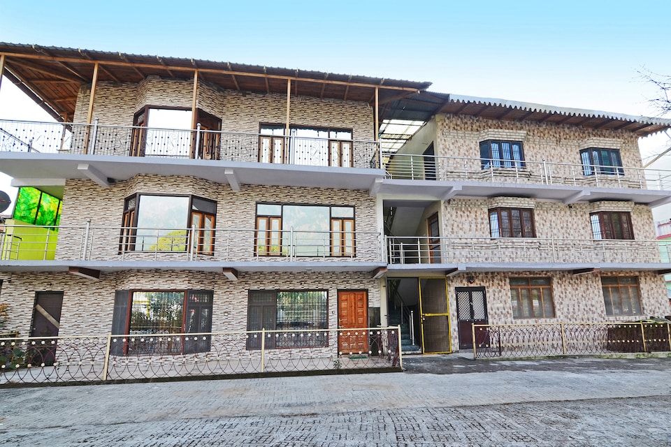 OYO Home 19560 Serene 2BHK Cottage Khurpatal, Ropeway Nainital, Nainital