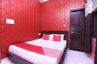 OYO 19565 Hotel Galaxy Saver