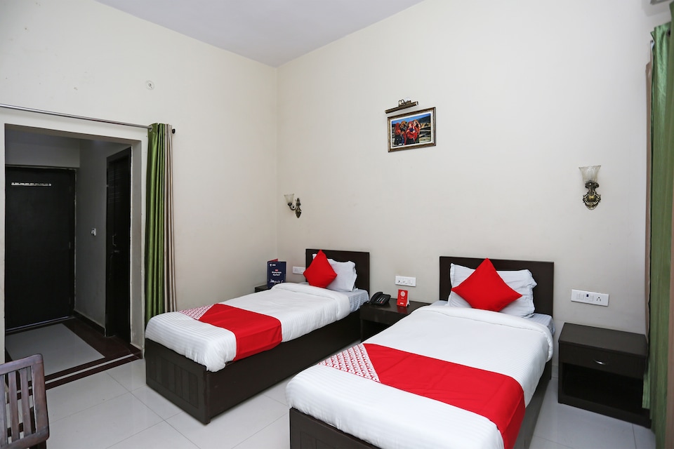 OYO 19566 Shree Vaibhav Laawns, Budaun, Budaun