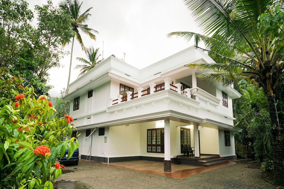 OYO Home 19576 Kaycees Castle, Anachal, Munnar