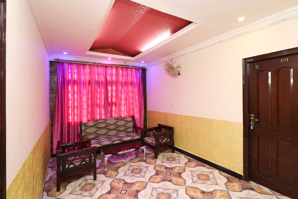 OYO 19595 Hotel Riz, Cantonment, Varanasi