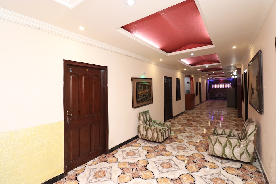 OYO 19595 Hotel Riz, Cantonment, Varanasi