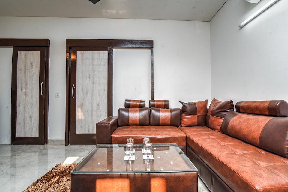 OYO 19607 Spacious 1BHK, Okhla Jasola Delhi, Delhi