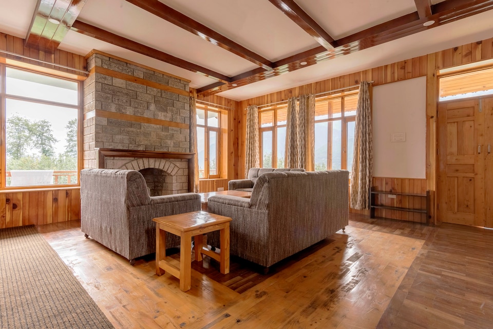 OYO Home 19611 Premium Orchid View Cottage, Naggar Road, Manali