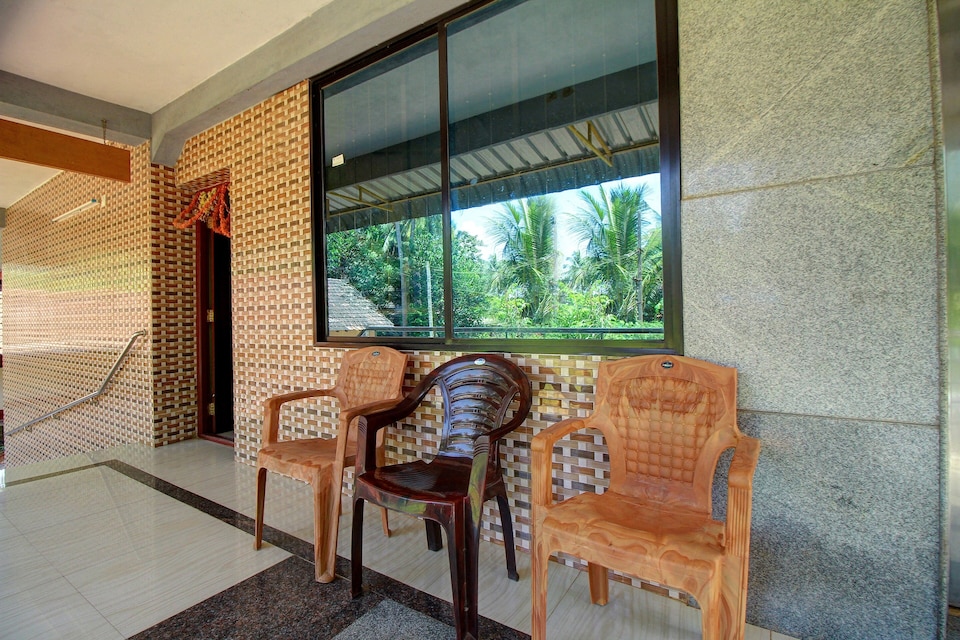 Collection O Hotel Kalyani International, Bendoorwell Mangalore, Mangalore