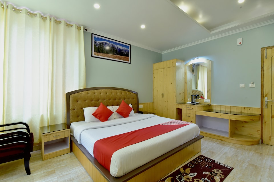 OYO 19647 Bodh International, Mall Road Manali, Manali