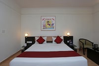 OYO Hotel York Near Gurudwara Shri Bangla Sahib
