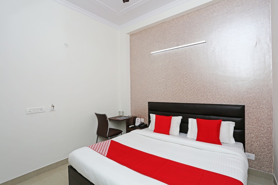 OYO 19665 GRT Residency, Old Gurgaon, Gurgaon