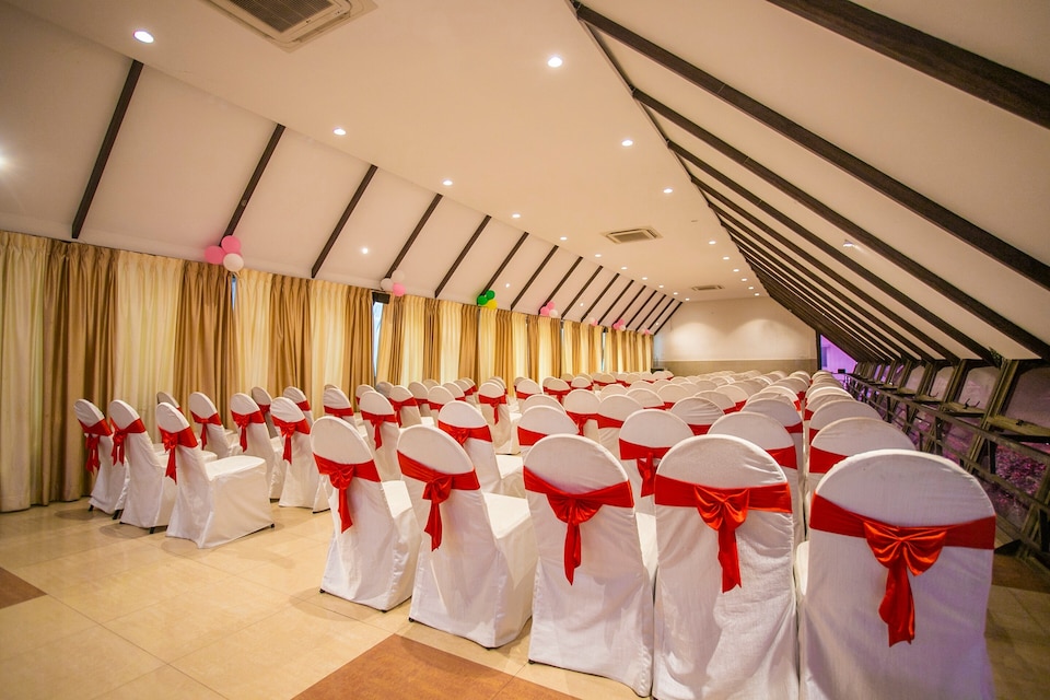 OYO Guru Grands Near Konanakunte Cross Metro Station, JP Nagar Bangalore-II, Bangalore