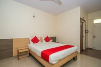 OYO Guru Grands Near Konanakunte Cross Metro Station