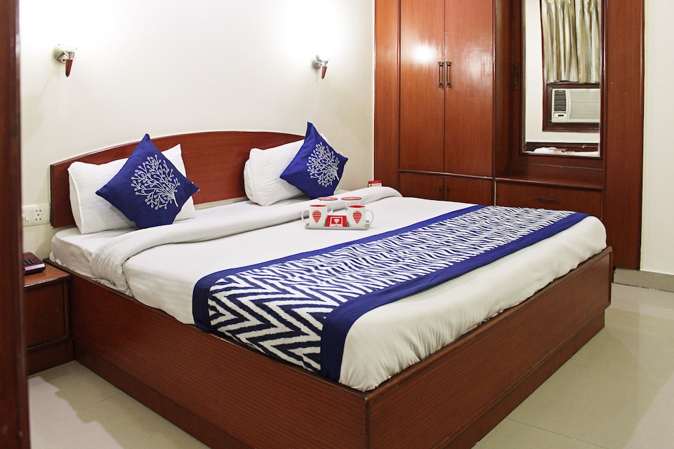 OYO 365 Vishal Residency, Airport Delhi, Delhi Transit