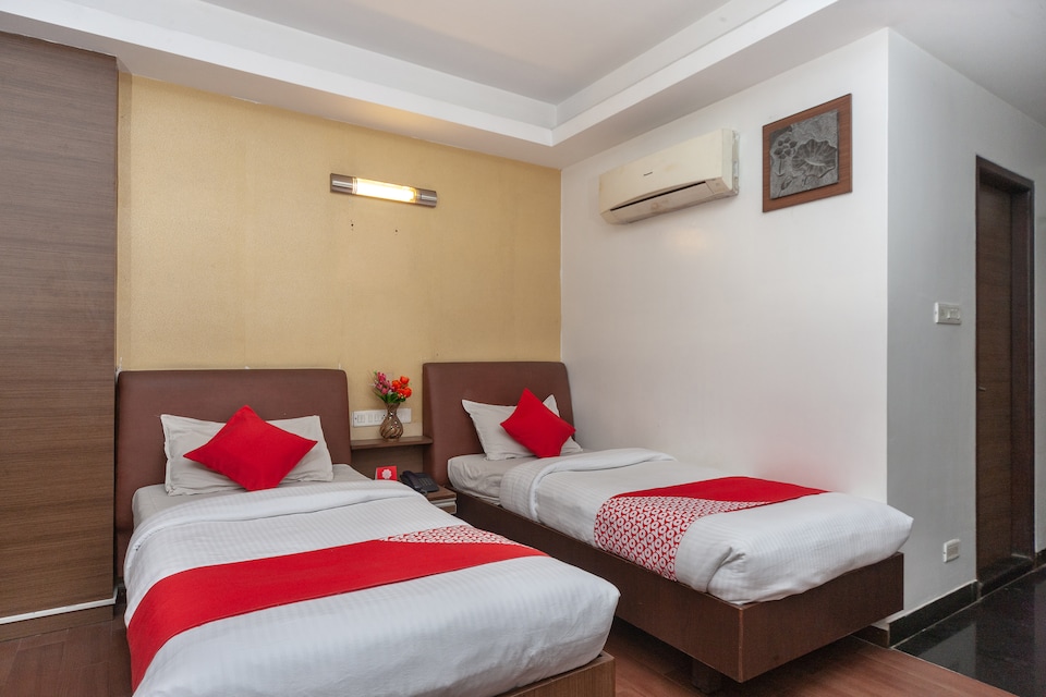 OYO 19674 Apoorva's Guest House, Nungambakkam Chennai, Chennai